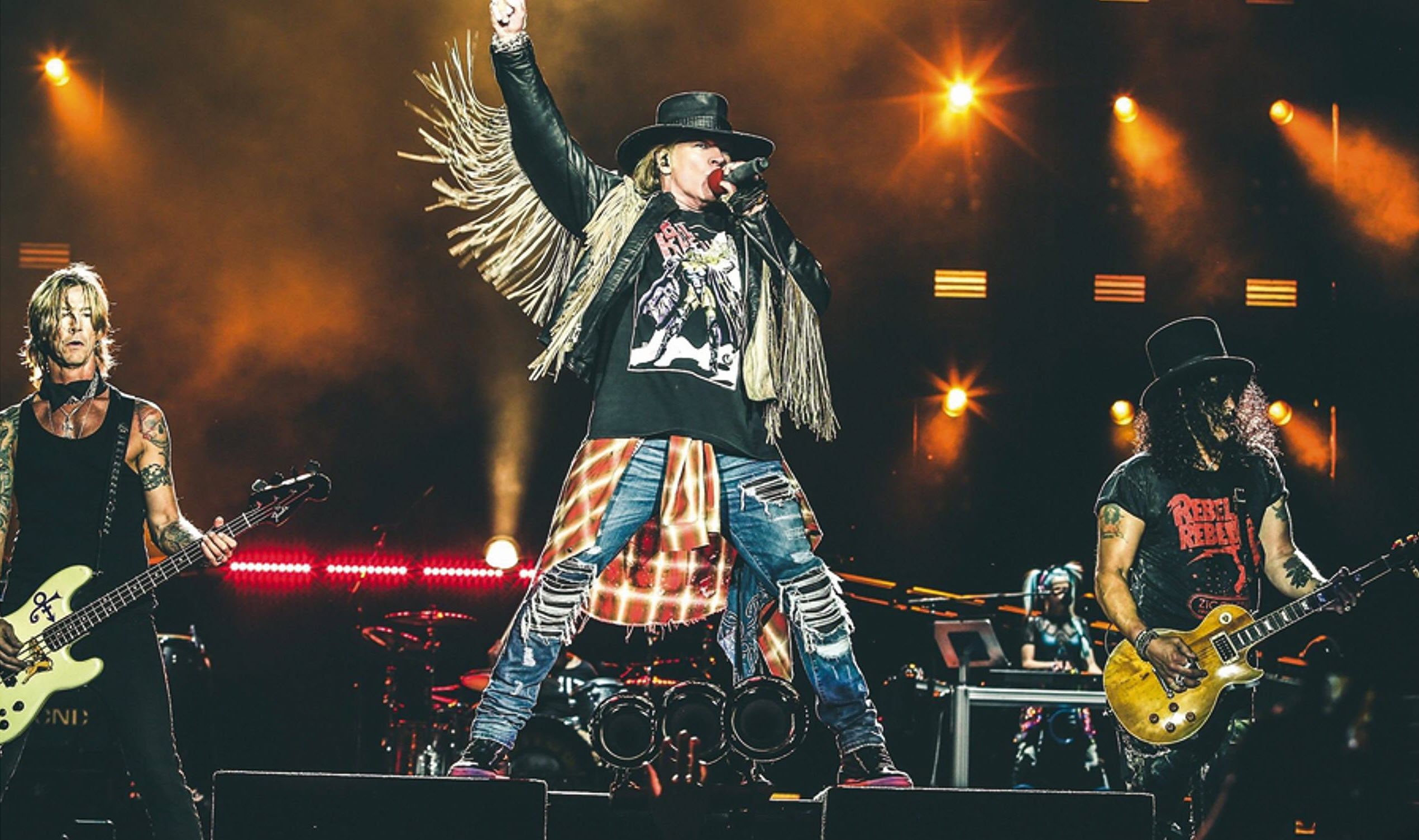 Slash: Inside Guns N' Roses Reunion, New Album 'Living the Dream